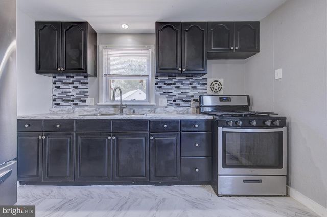 189 REGINA AVE, Hamilton, NJ 08619