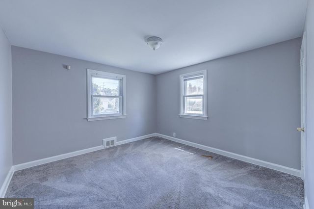 189 REGINA AVE, Hamilton, NJ 08619