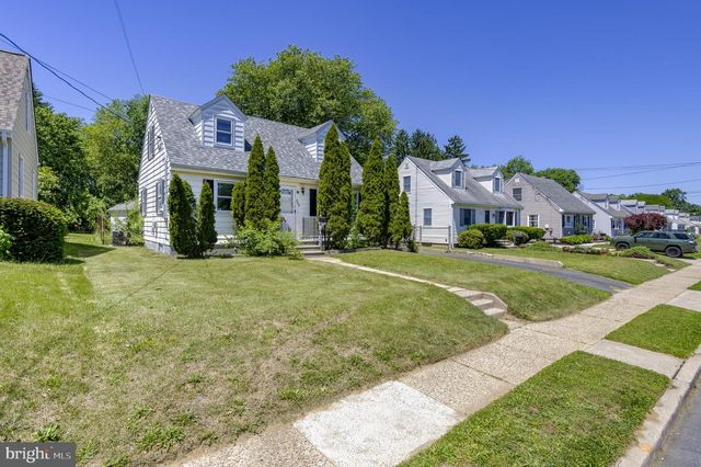 189 REGINA AVE, Hamilton, NJ 08619