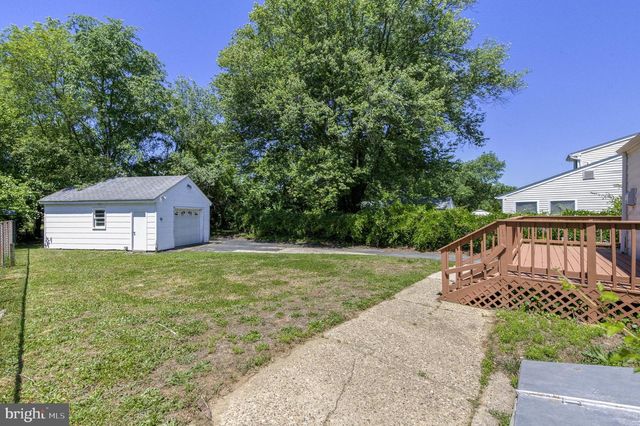 189 REGINA AVE, Hamilton, NJ 08619