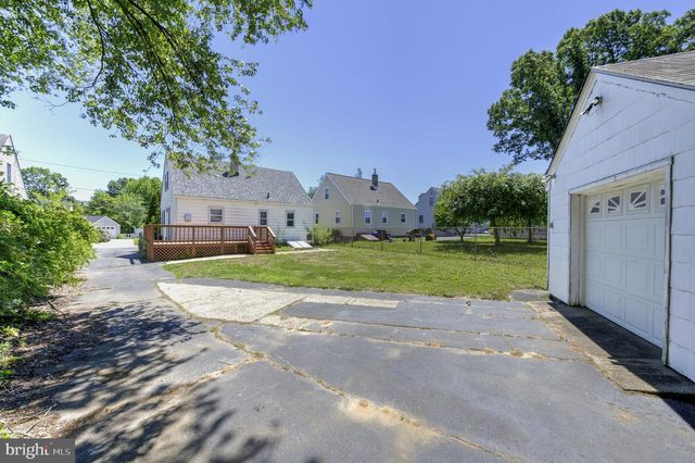 189 REGINA AVE, Hamilton, NJ 08619