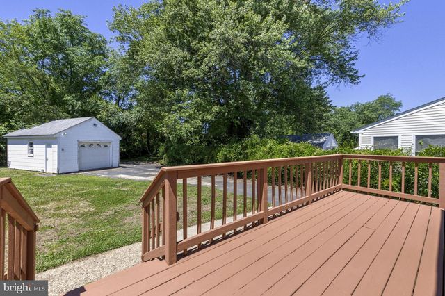 189 REGINA AVE, Hamilton, NJ 08619