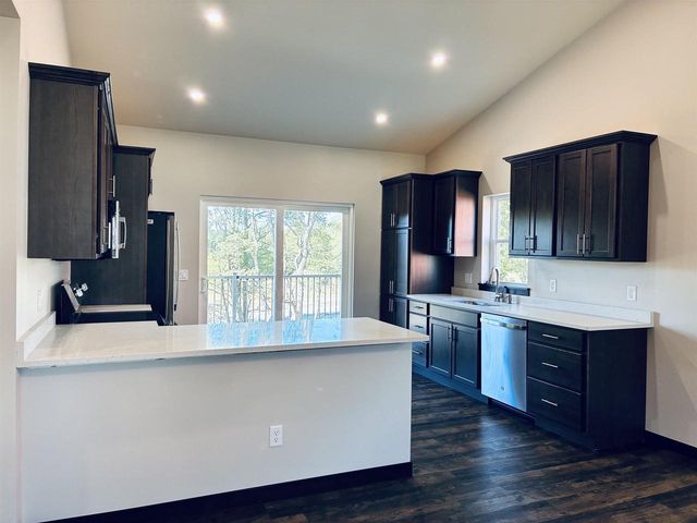 1059 Armida Court, Reedsburg, WI 53959