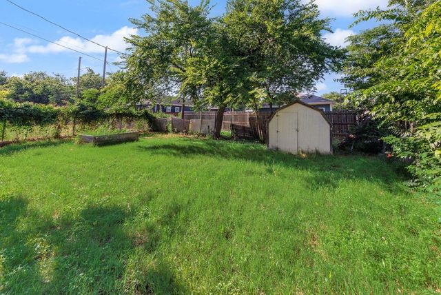 921 E Annie Street, Fort Worth, TX 76104