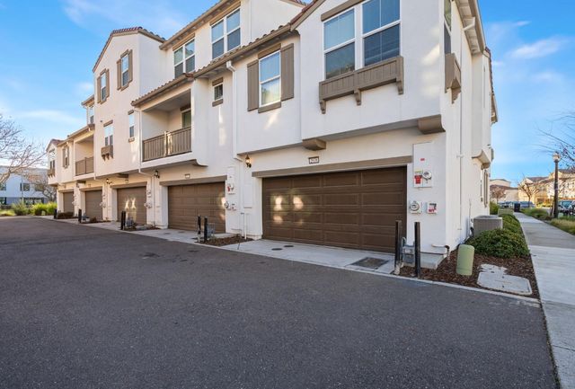 2939 Limoges Walk, Sacramento, CA 95834