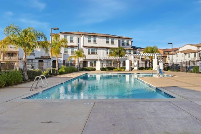 2939 Limoges Walk, Sacramento, CA 95834