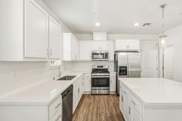 2939 Limoges Walk, Sacramento, CA 95834