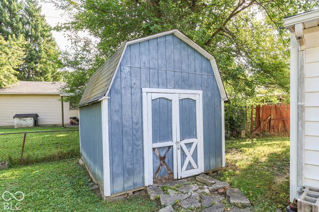 3915 Arborcrest Drive, Indianapolis, IN 46226