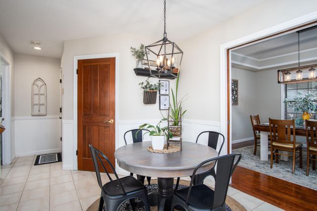 1068 E Waddell Street, Lindsay, CA 93247