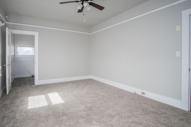 1068 E Waddell Street, Lindsay, CA 93247