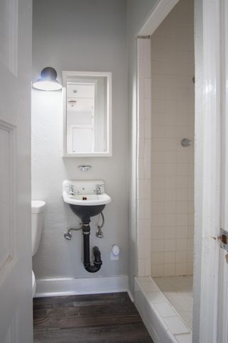 1068 E Waddell Street, Lindsay, CA 93247