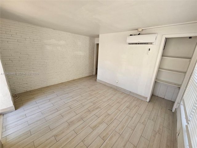 26 SE 13th Ter 7, Dania Beach, FL 33004