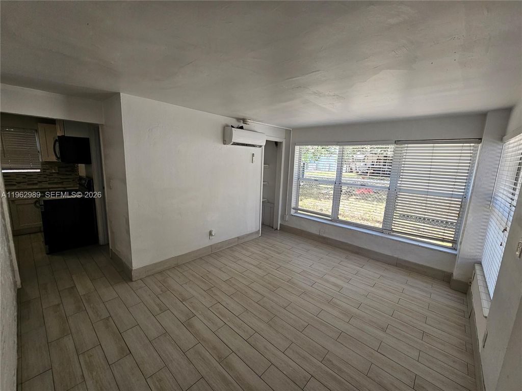 26 SE 13th Ter 7, Dania Beach, FL 33004