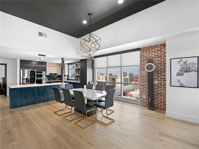 150 Las Vegas Boulevard 2304, Las Vegas, NV 89101