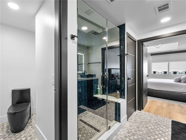 150 Las Vegas Boulevard 2304, Las Vegas, NV 89101