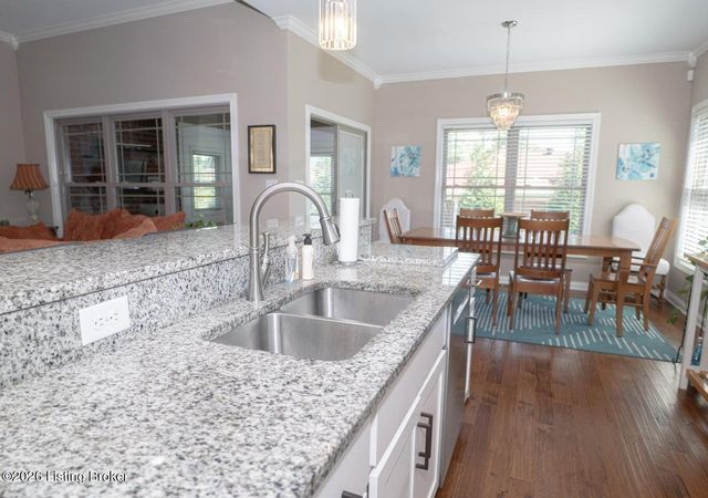 7503 Pavilion Park Rd, Louisville, KY 40214