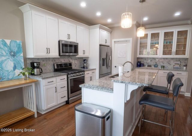 7503 Pavilion Park Rd, Louisville, KY 40214