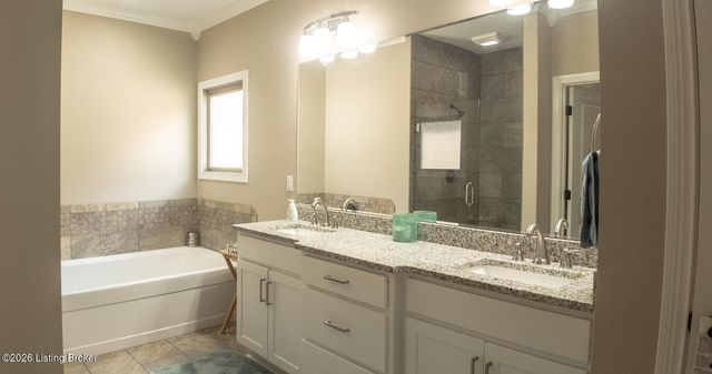 7503 Pavilion Park Rd, Louisville, KY 40214