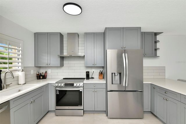 729 SAINT JUDES DRIVE S 2, Longboat Key, FL 34228