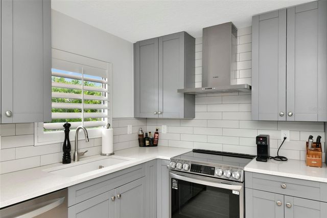 729 SAINT JUDES DRIVE S 2, Longboat Key, FL 34228