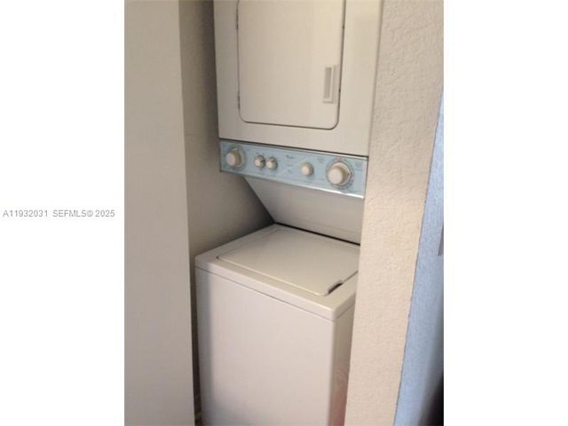 36 NW 6th Ave 803, Miami, FL 33128