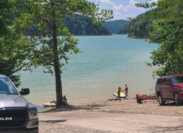 500 SW Beaver Lodge Rd Road, Monticello, KY 42633