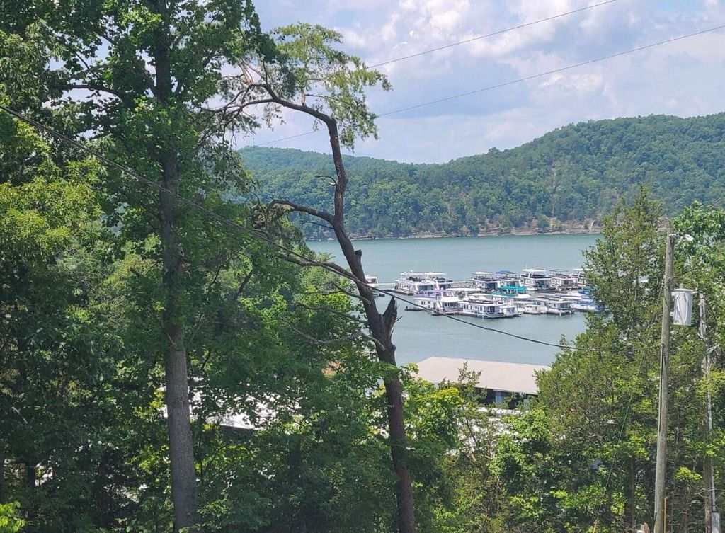 500 SW Beaver Lodge Rd Road, Monticello, KY 42633