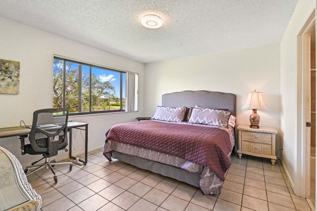 2500 Presidential Way 302, West Palm Beach, FL 33401