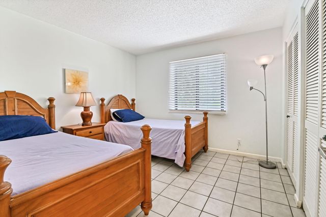 2500 Presidential Way 302, West Palm Beach, FL 33401