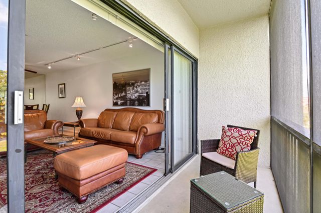2500 Presidential Way 302, West Palm Beach, FL 33401
