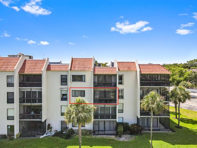 2500 Presidential Way 302, West Palm Beach, FL 33401
