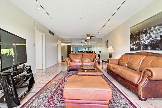 2500 Presidential Way 302, West Palm Beach, FL 33401