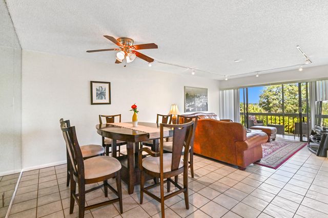 2500 Presidential Way 302, West Palm Beach, FL 33401