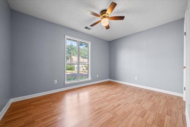 8095 KERRY DR, Memphis, TN 38018