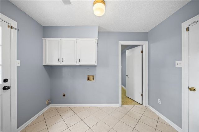 8095 KERRY DR, Memphis, TN 38018