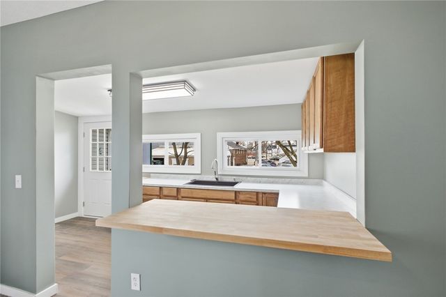 109 W Lynn Street, St Paris, OH 43072