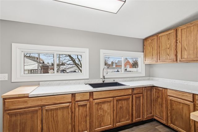 109 W Lynn Street, St Paris, OH 43072