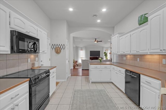 14122 S Toledo Avenue, Bixby, OK 74008