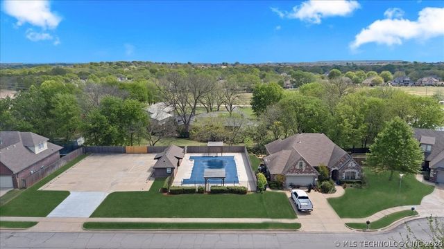 14122 S Toledo Avenue, Bixby, OK 74008