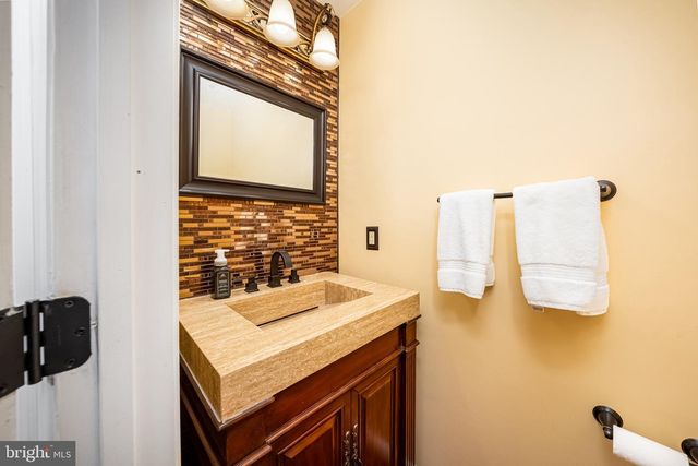 1933 BEECHAM, Mitchellville, MD 20721
