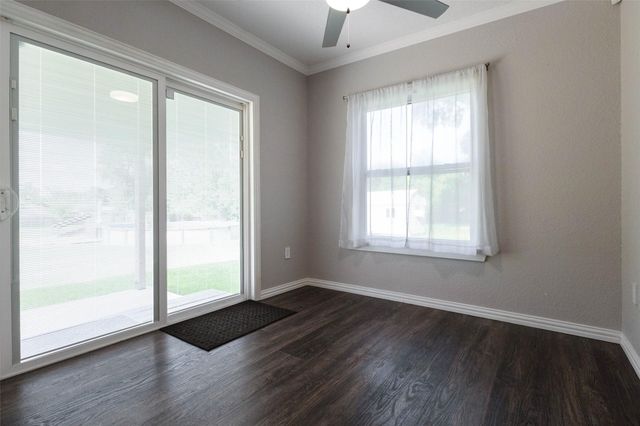112 Wood Avenue, Baytown, TX 77520