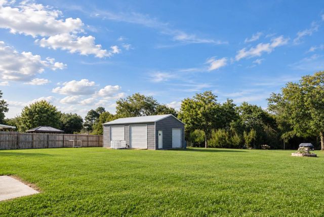 112 Wood Avenue, Baytown, TX 77520