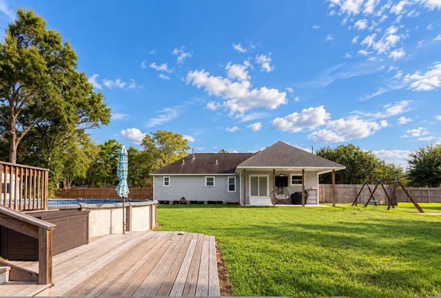 112 Wood Avenue, Baytown, TX 77520