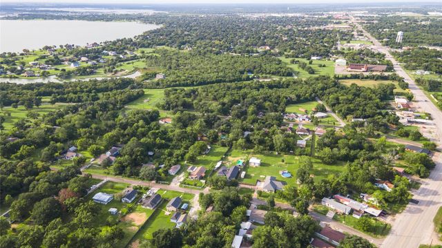 112 Wood Avenue, Baytown, TX 77520