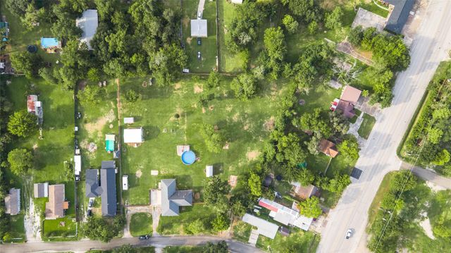 112 Wood Avenue, Baytown, TX 77520