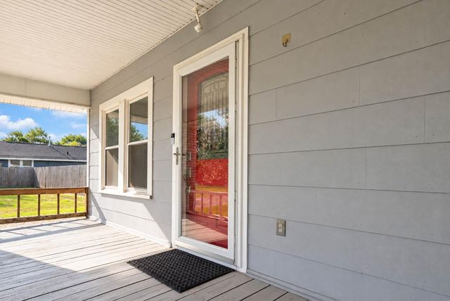 112 Wood Avenue, Baytown, TX 77520
