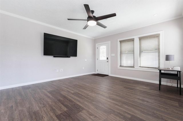 112 Wood Avenue, Baytown, TX 77520