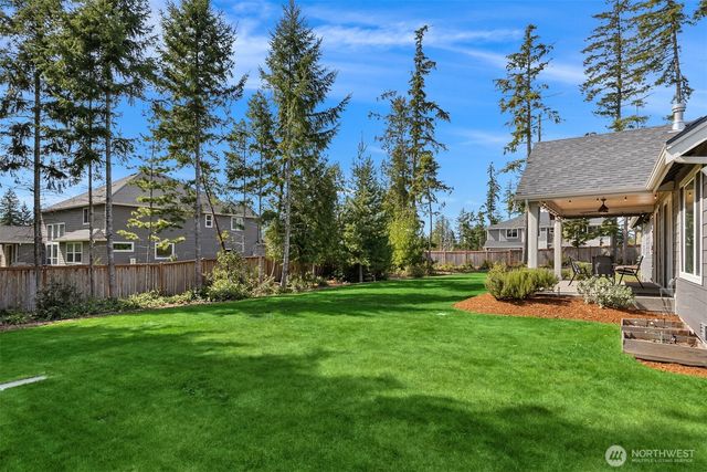 5597 NW Muddy Paws Court, Bremerton, WA 98312