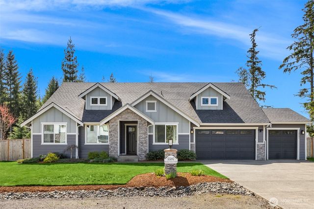 5597 NW Muddy Paws Court, Bremerton, WA 98312