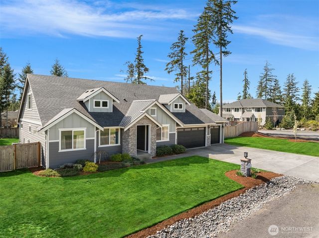 5597 NW Muddy Paws Court, Bremerton, WA 98312